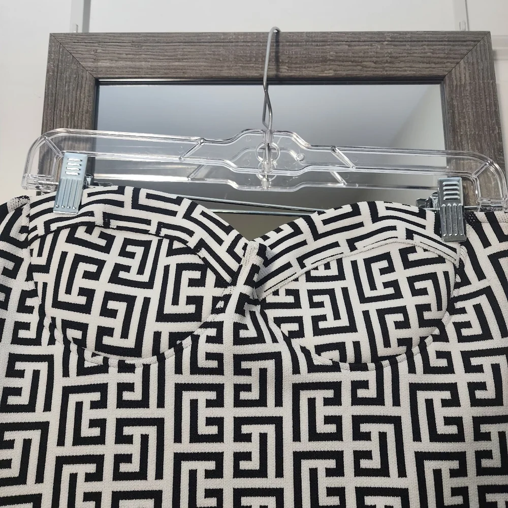 Black and White Geometric Patterned Jacket And Matching Midi Dress - Picture 6 of 6